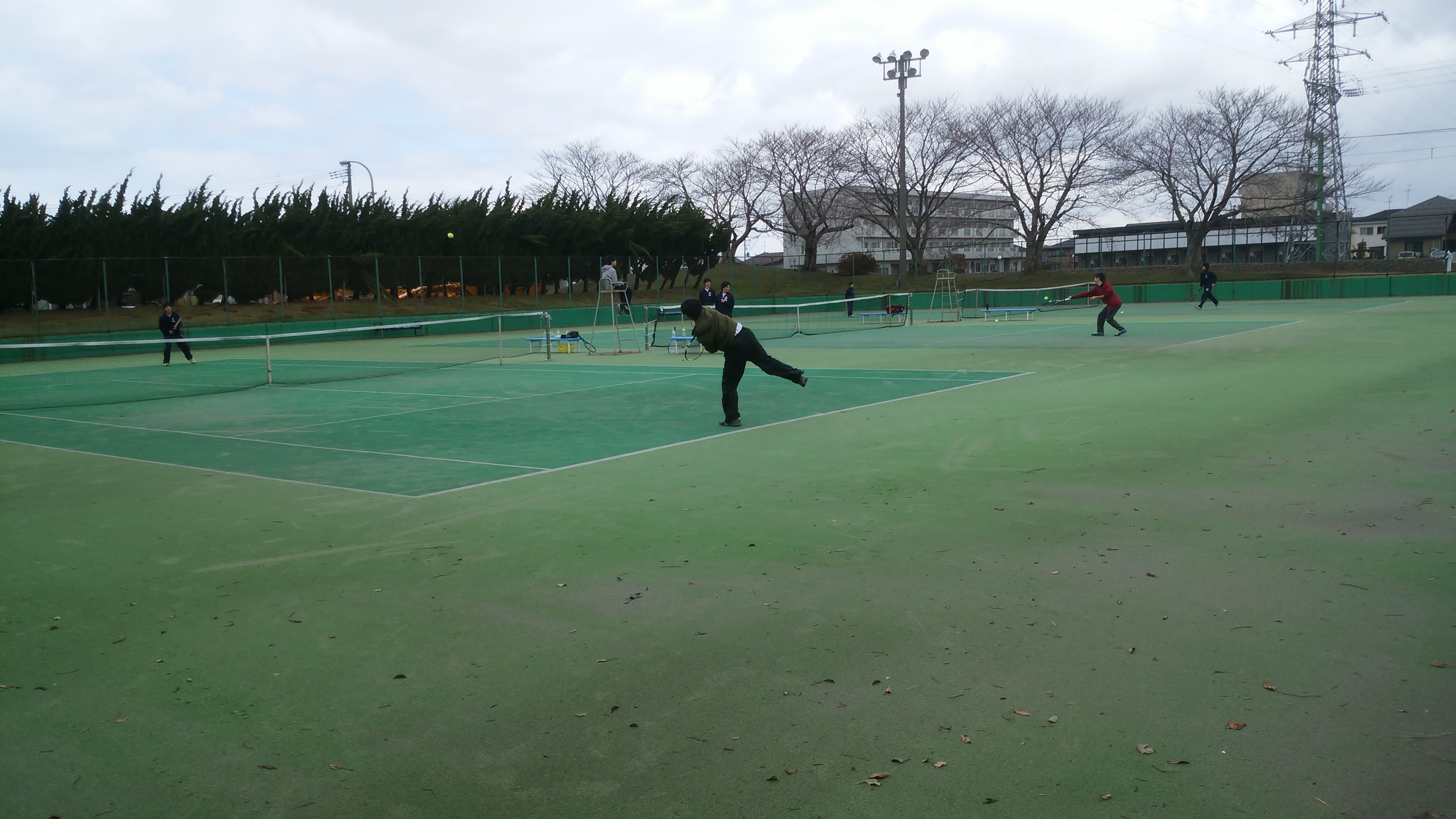 テニスコートオープン 柏崎アクアパーク